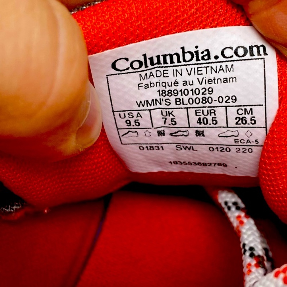 Columbia Pivot MID WP Grey White Sneakers 9.5